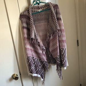 maroon and white fringe ruffle cardigan